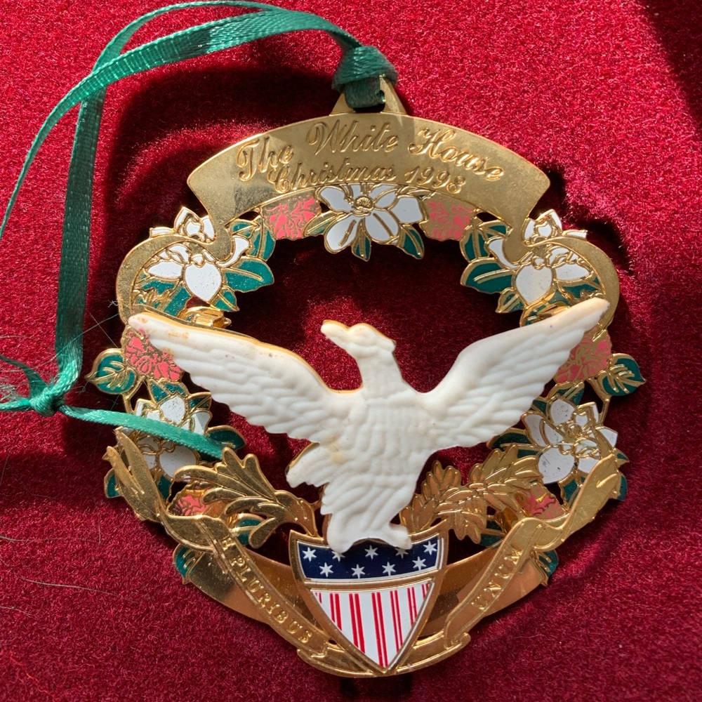 White House Christmas ornament 1998